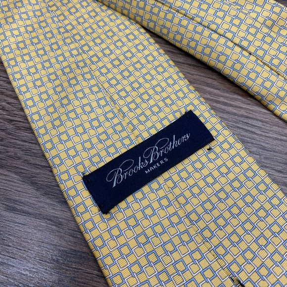 Brooks Brothers Yellow w/ Blue & White Check Tie - Picture 3 of 4